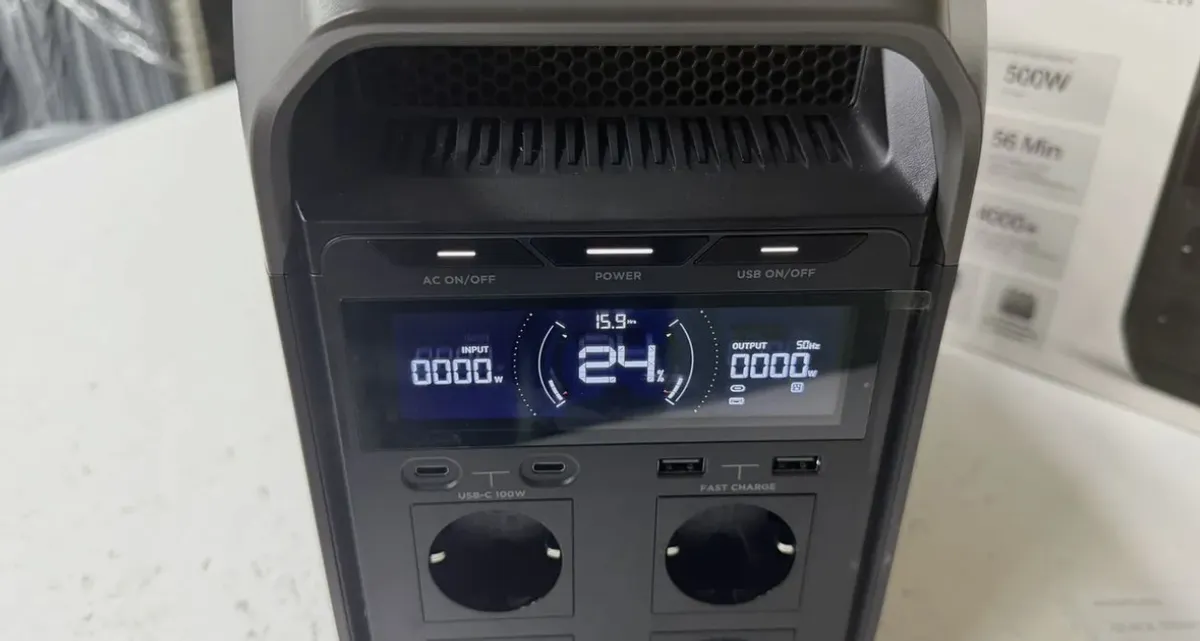 EcoFlow Delta 3 — экран крупно
